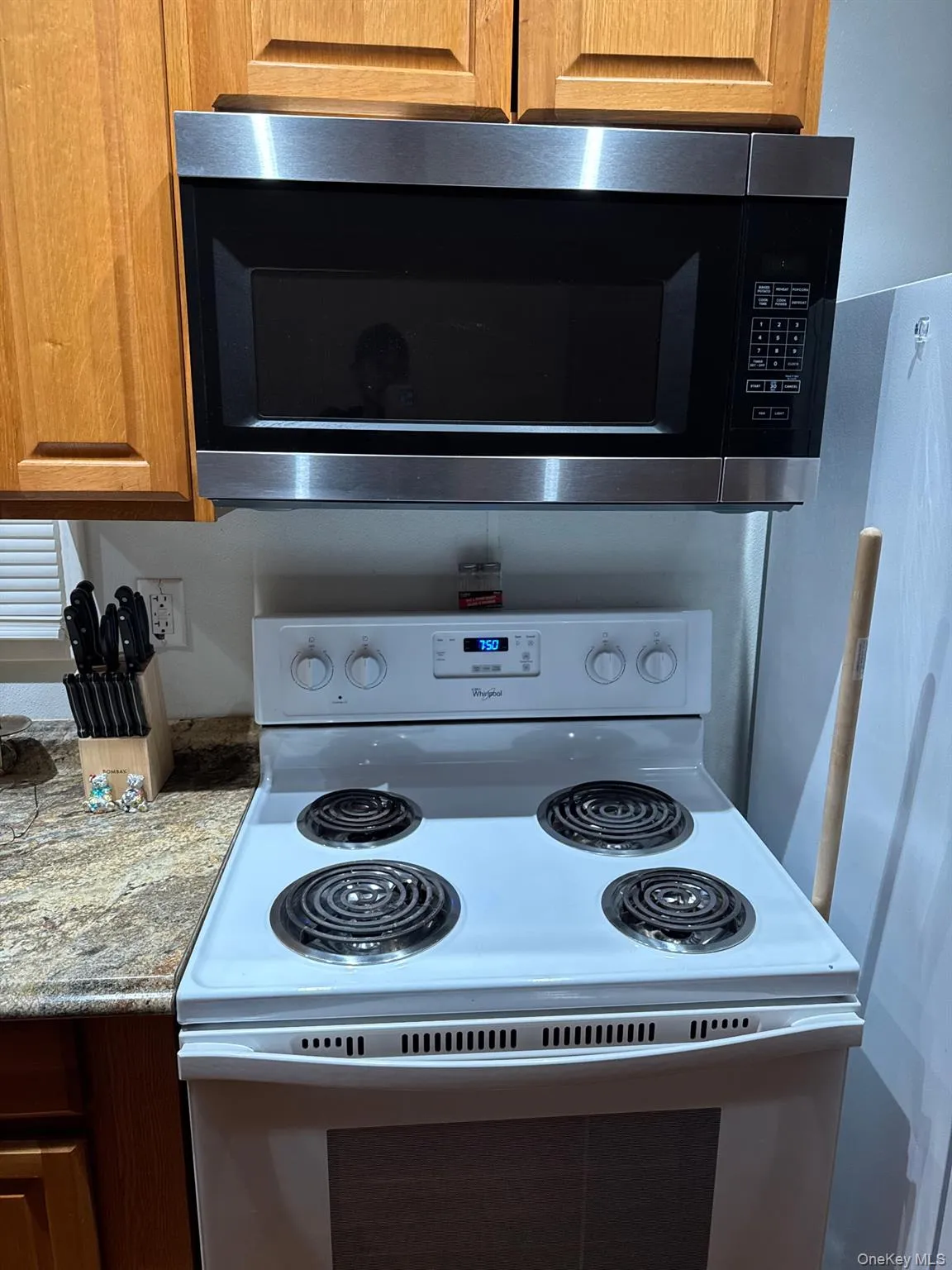 198 South Street, Marlboro, NY, 2 Bedrooms Bedrooms, 5 Rooms Rooms,1 BathroomBathrooms,Residential Lease,For Rent,South Street,0,983131 198 South Street, Marlboro, NY, 2 Bedrooms Bedrooms, 5 Rooms Rooms,1 BathroomBathrooms,Residential Lease,For Rent,South Street,0,983131