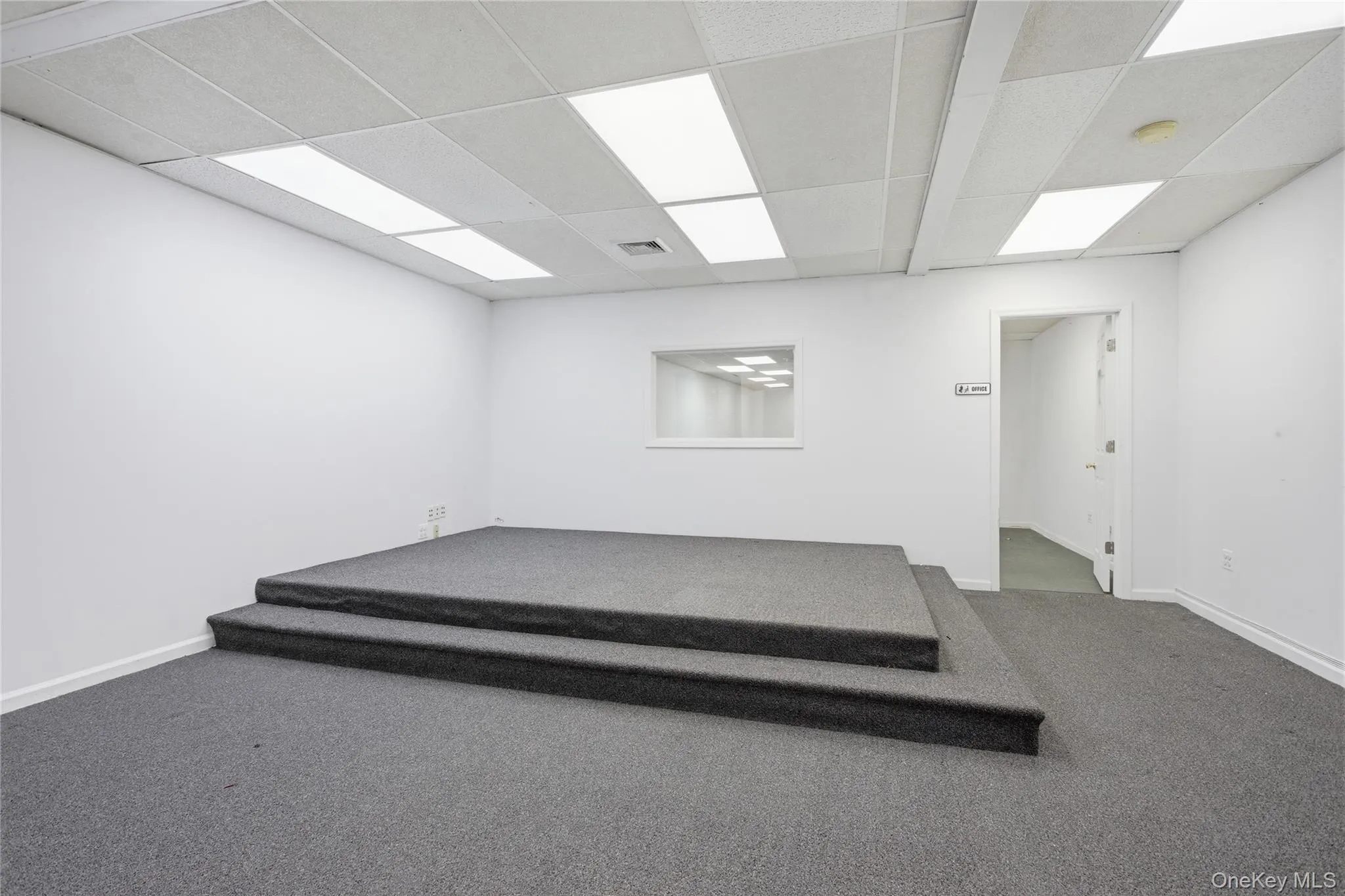 104 Long Beach Road, Hempstead, NY, ,Commercial Lease,For Rent,Long Beach,0,983138 104 Long Beach Road, Hempstead, NY, ,Commercial Lease,For Rent,Long Beach,0,983138