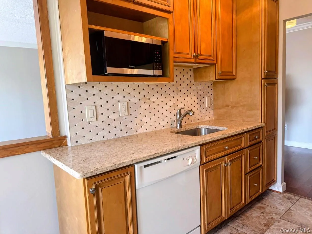 128 Colonial Parkway, Yonkers, NY, 1 Bedroom Bedrooms, 3 Rooms Rooms,1 BathroomBathrooms,Residential Lease,For Rent,Colonial,0,983140 128 Colonial Parkway, Yonkers, NY, 1 Bedroom Bedrooms, 3 Rooms Rooms,1 BathroomBathrooms,Residential Lease,For Rent,Colonial,0,983140