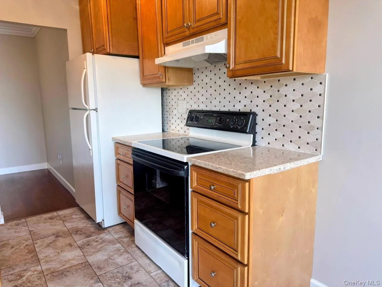 128 Colonial Parkway, Yonkers, NY, 1 Bedroom Bedrooms, 3 Rooms Rooms,1 BathroomBathrooms,Residential Lease,For Rent,Colonial,0,983140 128 Colonial Parkway, Yonkers, NY, 1 Bedroom Bedrooms, 3 Rooms Rooms,1 BathroomBathrooms,Residential Lease,For Rent,Colonial,0,983140