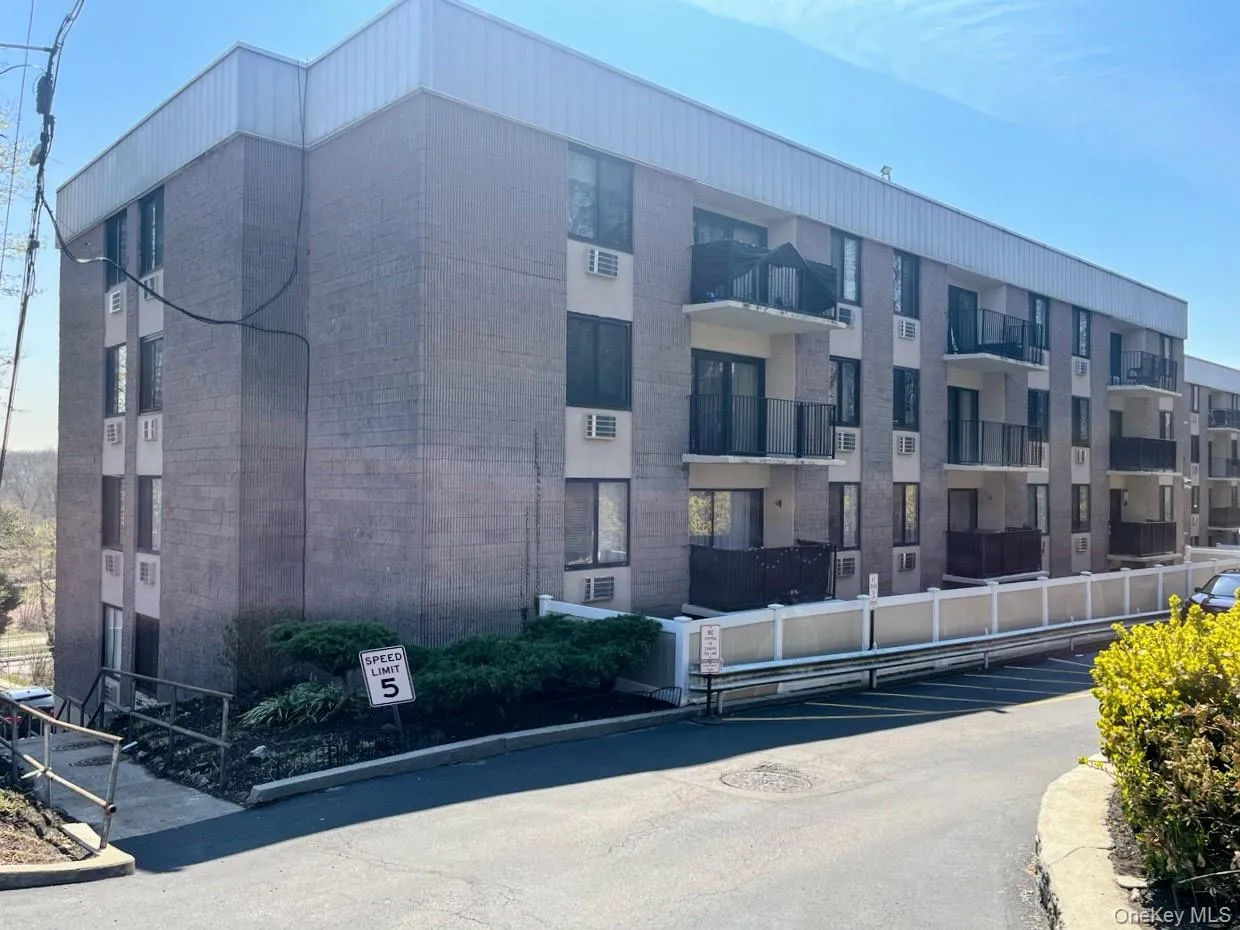 128 Colonial Parkway, Yonkers, NY, 1 Bedroom Bedrooms, 3 Rooms Rooms,1 BathroomBathrooms,Residential Lease,For Rent,Colonial,0,983140 128 Colonial Parkway, Yonkers, NY, 1 Bedroom Bedrooms, 3 Rooms Rooms,1 BathroomBathrooms,Residential Lease,For Rent,Colonial,0,983140
