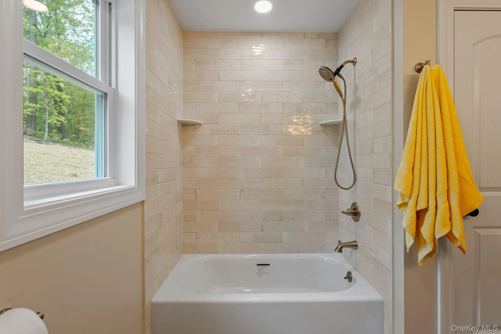 61 Smith Avenue, Newburgh (town), NY, 3 Bedrooms Bedrooms, 11 Rooms Rooms,3 BathroomsBathrooms,Residential,For Rent,Smith,0,983147 61 Smith Avenue, Newburgh (town), NY, 3 Bedrooms Bedrooms, 11 Rooms Rooms,3 BathroomsBathrooms,Residential,For Rent,Smith,0,983147