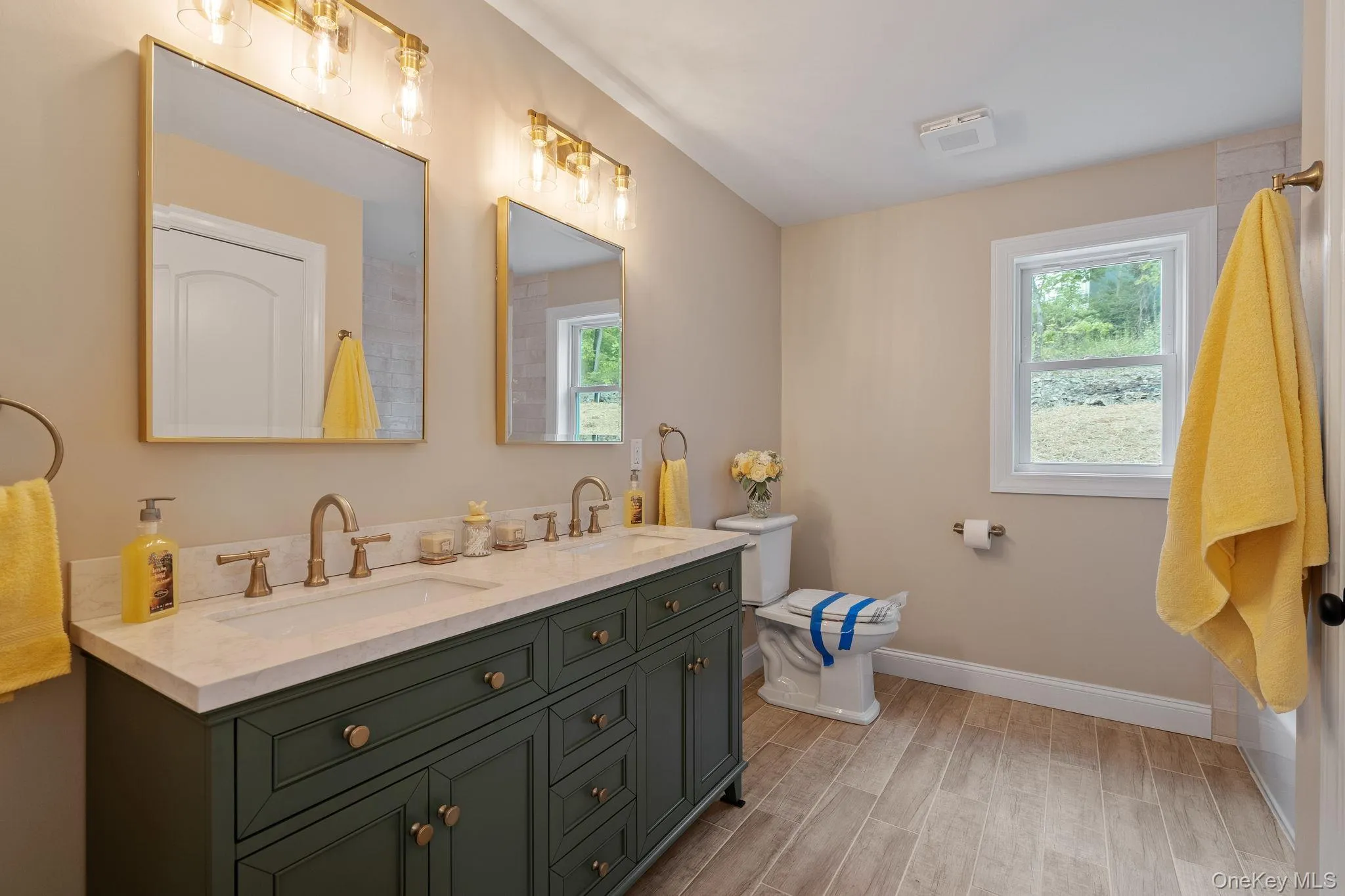61 Smith Avenue, Newburgh (town), NY, 3 Bedrooms Bedrooms, 11 Rooms Rooms,3 BathroomsBathrooms,Residential,For Rent,Smith,0,983147 61 Smith Avenue, Newburgh (town), NY, 3 Bedrooms Bedrooms, 11 Rooms Rooms,3 BathroomsBathrooms,Residential,For Rent,Smith,0,983147