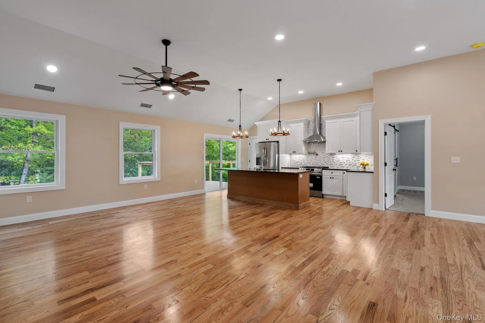 61 Smith Avenue, Newburgh (town), NY, 3 Bedrooms Bedrooms, 11 Rooms Rooms,3 BathroomsBathrooms,Residential,For Rent,Smith,0,983147 61 Smith Avenue, Newburgh (town), NY, 3 Bedrooms Bedrooms, 11 Rooms Rooms,3 BathroomsBathrooms,Residential,For Rent,Smith,0,983147