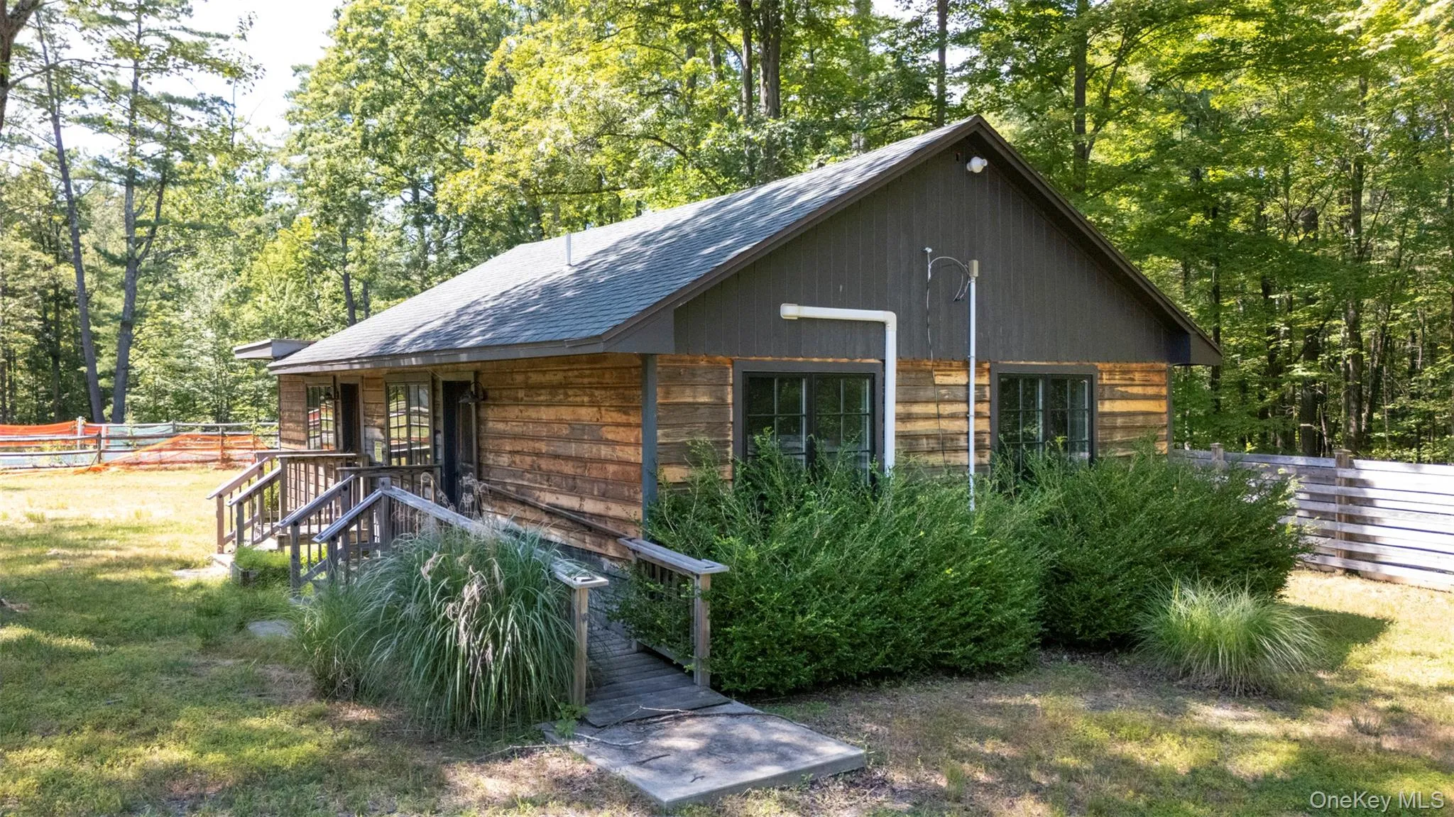 20 Country Club Lane, Woodstock, NY, 8 Bedrooms Bedrooms, 9 Rooms Rooms,8 BathroomsBathrooms,Residential,For Rent,Country Club,0,983149 20 Country Club Lane, Woodstock, NY, 8 Bedrooms Bedrooms, 9 Rooms Rooms,8 BathroomsBathrooms,Residential,For Rent,Country Club,0,983149