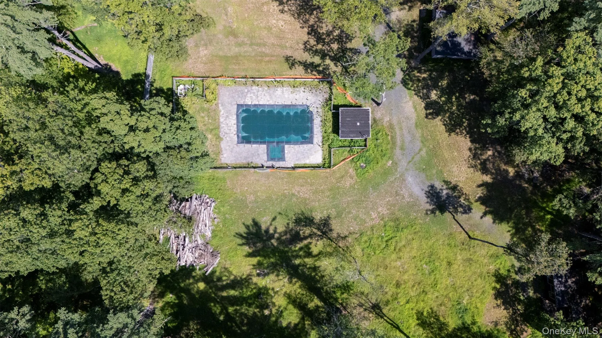 20 Country Club Lane, Woodstock, NY, 8 Bedrooms Bedrooms, 9 Rooms Rooms,8 BathroomsBathrooms,Residential,For Rent,Country Club,0,983149 20 Country Club Lane, Woodstock, NY, 8 Bedrooms Bedrooms, 9 Rooms Rooms,8 BathroomsBathrooms,Residential,For Rent,Country Club,0,983149