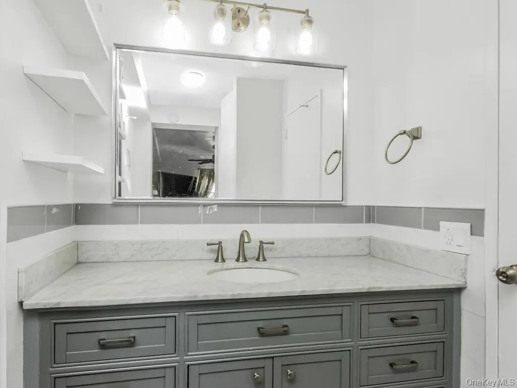 11 Balint Drive, Yonkers, NY, 3 Bedrooms Bedrooms, 5 Rooms Rooms,2 BathroomsBathrooms,Residential,For Rent,Balint,0,983176 11 Balint Drive, Yonkers, NY, 3 Bedrooms Bedrooms, 5 Rooms Rooms,2 BathroomsBathrooms,Residential,For Rent,Balint,0,983176