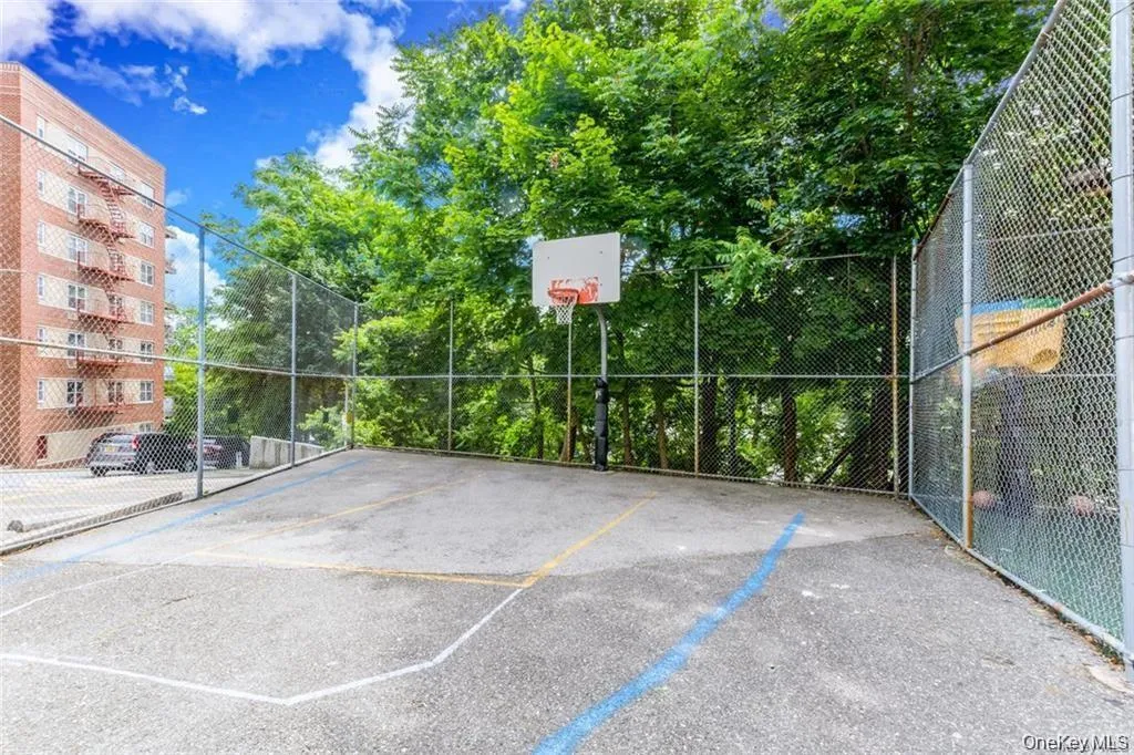 11 Balint Drive, Yonkers, NY, 3 Bedrooms Bedrooms, 5 Rooms Rooms,2 BathroomsBathrooms,Residential,For Rent,Balint,0,983176 11 Balint Drive, Yonkers, NY, 3 Bedrooms Bedrooms, 5 Rooms Rooms,2 BathroomsBathrooms,Residential,For Rent,Balint,0,983176