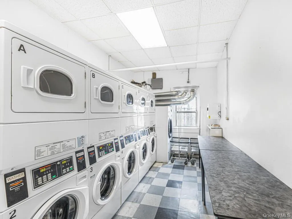 11 Balint Drive, Yonkers, NY, 3 Bedrooms Bedrooms, 5 Rooms Rooms,2 BathroomsBathrooms,Residential,For Rent,Balint,0,983176 11 Balint Drive, Yonkers, NY, 3 Bedrooms Bedrooms, 5 Rooms Rooms,2 BathroomsBathrooms,Residential,For Rent,Balint,0,983176