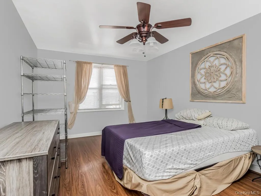 11 Balint Drive, Yonkers, NY, 3 Bedrooms Bedrooms, 5 Rooms Rooms,2 BathroomsBathrooms,Residential,For Rent,Balint,0,983176 11 Balint Drive, Yonkers, NY, 3 Bedrooms Bedrooms, 5 Rooms Rooms,2 BathroomsBathrooms,Residential,For Rent,Balint,0,983176