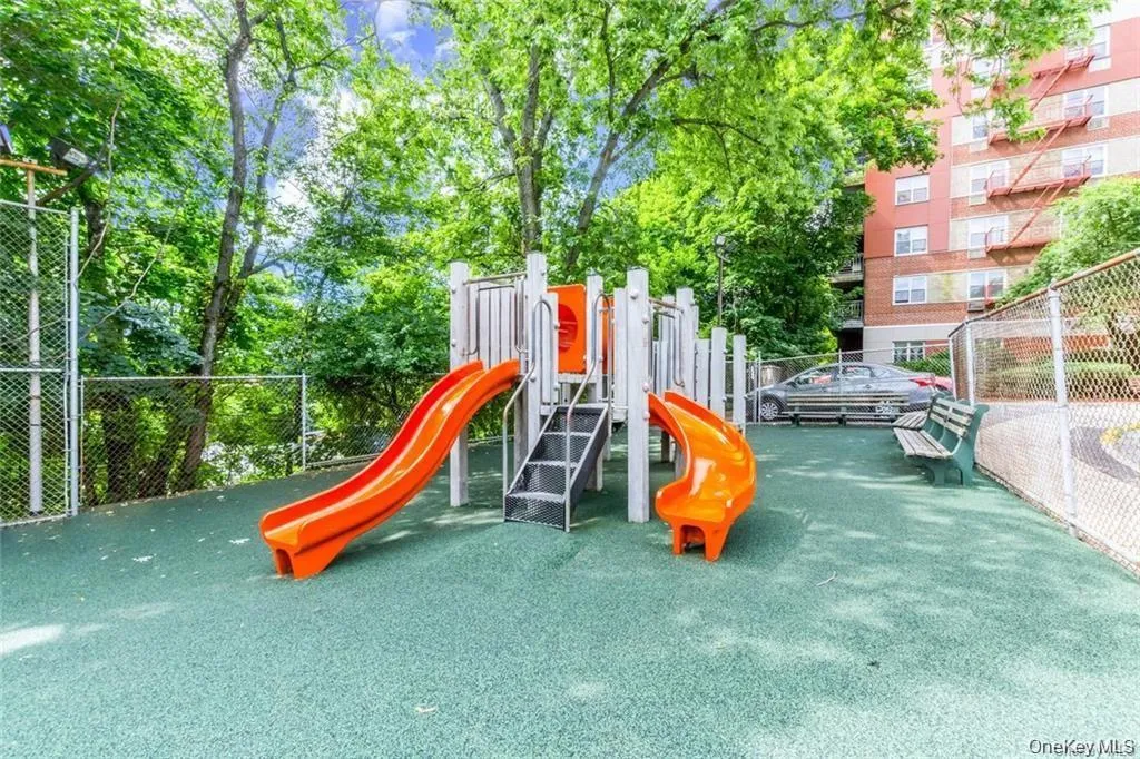 11 Balint Drive, Yonkers, NY, 3 Bedrooms Bedrooms, 5 Rooms Rooms,2 BathroomsBathrooms,Residential,For Rent,Balint,0,983176 11 Balint Drive, Yonkers, NY, 3 Bedrooms Bedrooms, 5 Rooms Rooms,2 BathroomsBathrooms,Residential,For Rent,Balint,0,983176