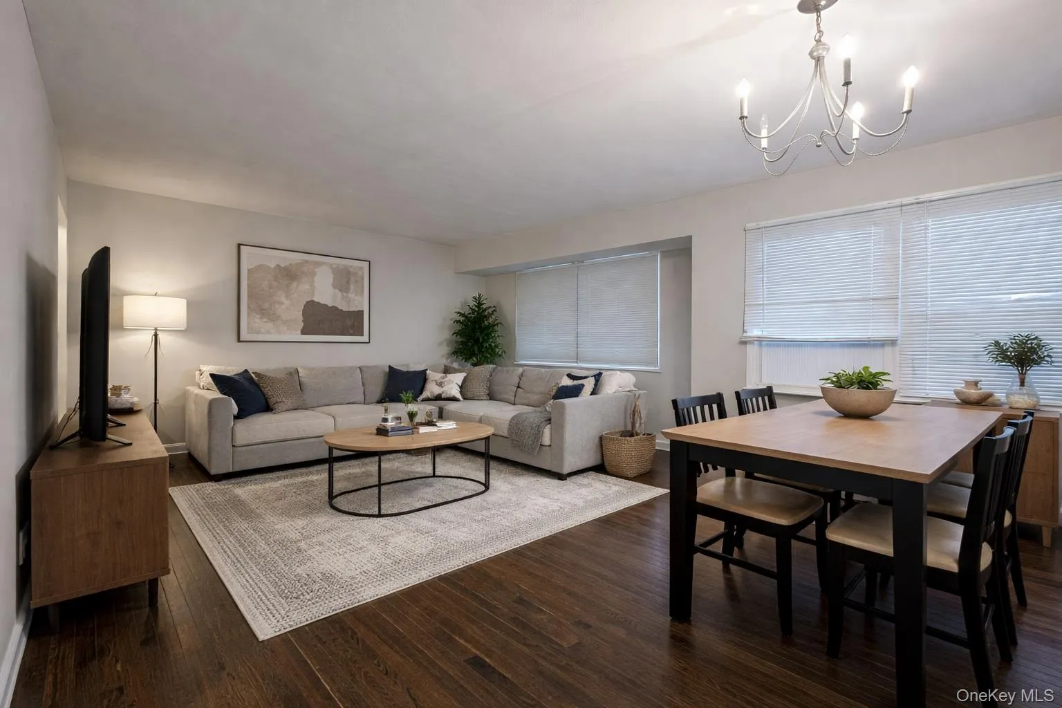 Photos may include digitally enhanced furnishings for visualization purposes only. Photos may include digitally enhanced furnishings for visualization purposes only.