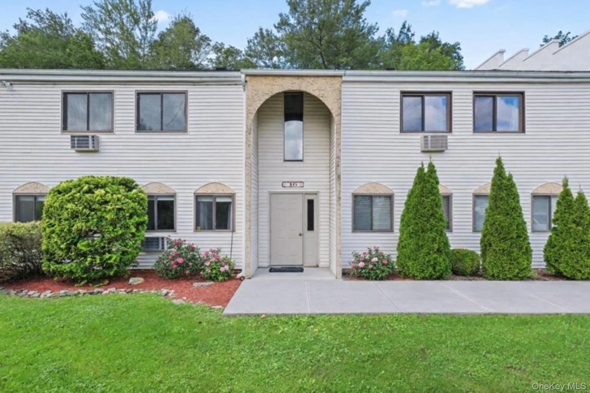 16 Carnaby Street, Wappinger, NY, 2 Bedrooms Bedrooms, 5 Rooms Rooms,1 BathroomBathrooms,Residential Lease,For Rent,Carnaby,0,983187 16 Carnaby Street, Wappinger, NY, 2 Bedrooms Bedrooms, 5 Rooms Rooms,1 BathroomBathrooms,Residential Lease,For Rent,Carnaby,0,983187