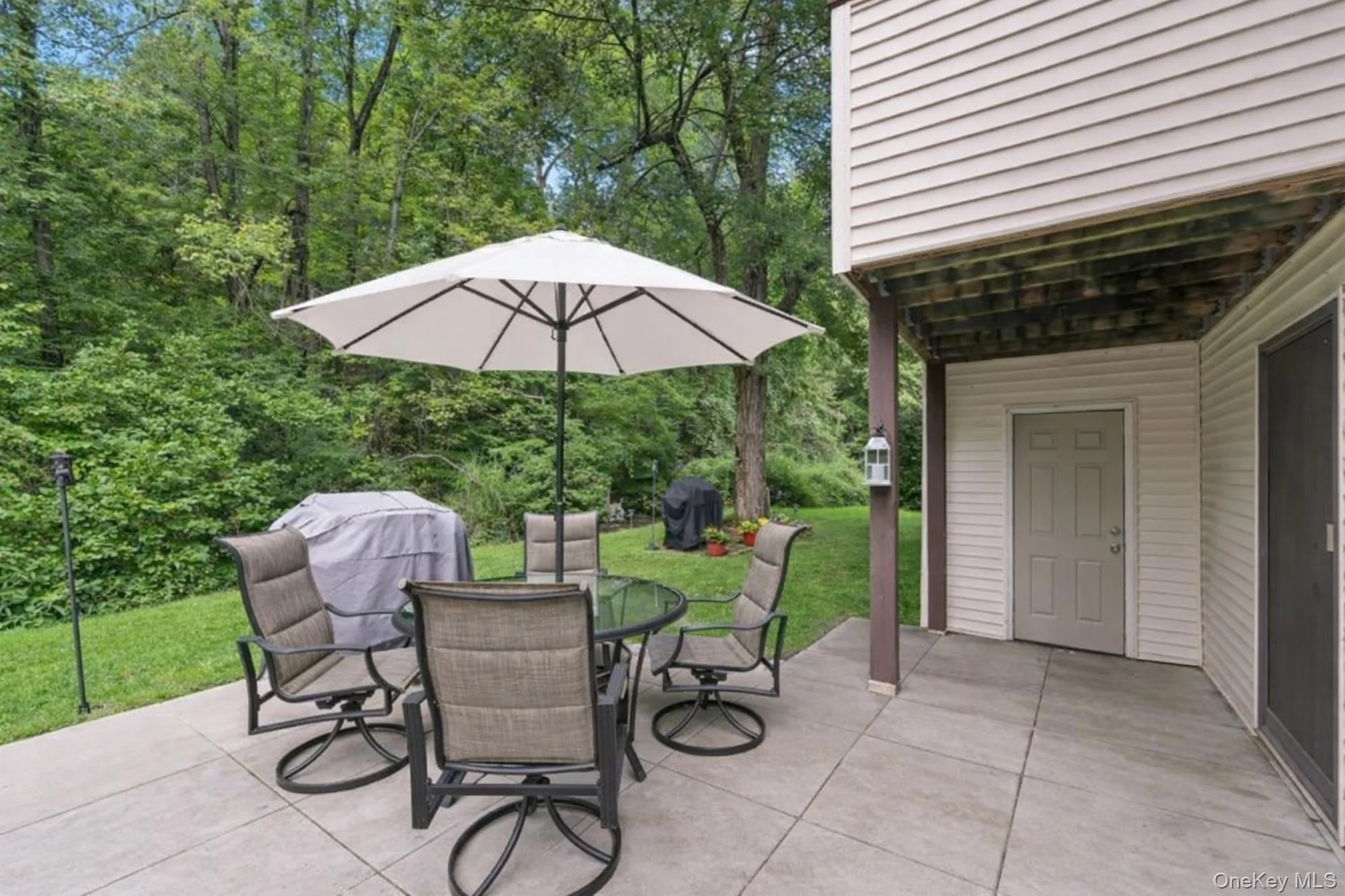 16 Carnaby Street, Wappinger, NY, 2 Bedrooms Bedrooms, 5 Rooms Rooms,1 BathroomBathrooms,Residential Lease,For Rent,Carnaby,0,983187 16 Carnaby Street, Wappinger, NY, 2 Bedrooms Bedrooms, 5 Rooms Rooms,1 BathroomBathrooms,Residential Lease,For Rent,Carnaby,0,983187