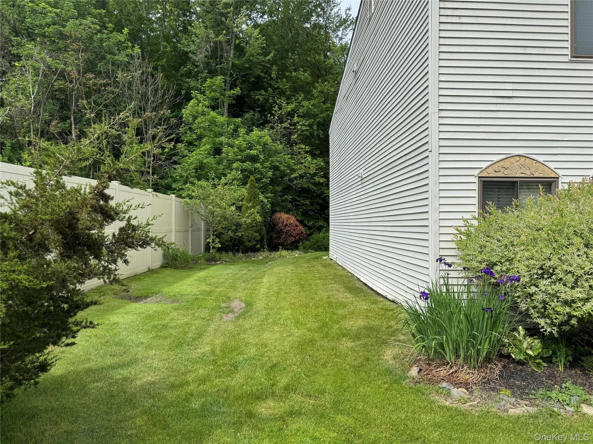 16 Carnaby Street, Wappinger, NY, 2 Bedrooms Bedrooms, 5 Rooms Rooms,1 BathroomBathrooms,Residential Lease,For Rent,Carnaby,0,983187 16 Carnaby Street, Wappinger, NY, 2 Bedrooms Bedrooms, 5 Rooms Rooms,1 BathroomBathrooms,Residential Lease,For Rent,Carnaby,0,983187