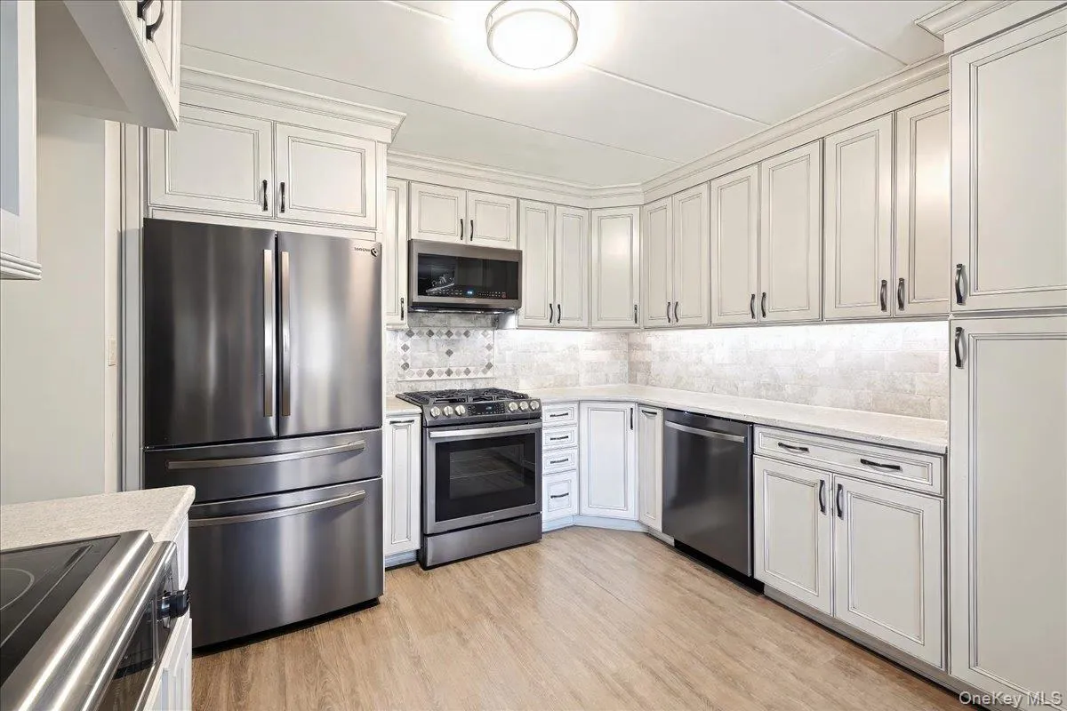 540 Ellsworth Avenue, New York, NY, 2 Bedrooms Bedrooms, 5 Rooms Rooms,1 BathroomBathrooms,Residential Sale,For Rent,Ellsworth,0,983193 540 Ellsworth Avenue, New York, NY, 2 Bedrooms Bedrooms, 5 Rooms Rooms,1 BathroomBathrooms,Residential Sale,For Rent,Ellsworth,0,983193