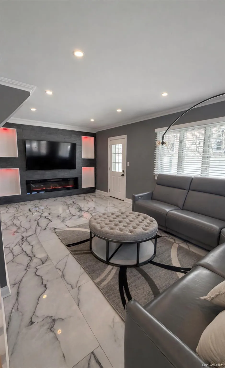 56 Beverly Road, Hempstead, NY, 3 Bedrooms Bedrooms, 6 Rooms Rooms,2 BathroomsBathrooms,Residential Lease,For Rent,Beverly,0,983211 56 Beverly Road, Hempstead, NY, 3 Bedrooms Bedrooms, 6 Rooms Rooms,2 BathroomsBathrooms,Residential Lease,For Rent,Beverly,0,983211