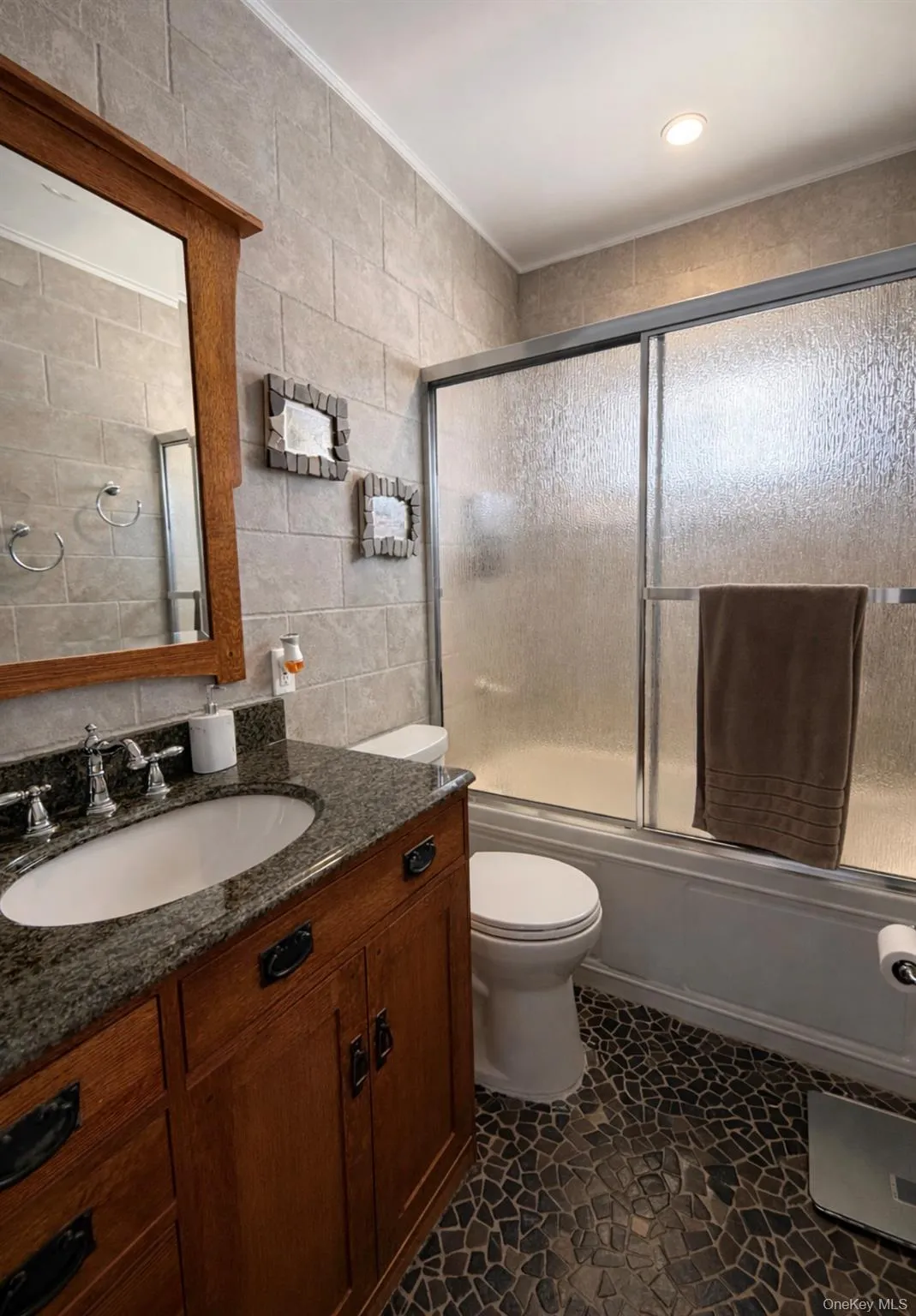 56 Beverly Road, Hempstead, NY, 3 Bedrooms Bedrooms, 6 Rooms Rooms,2 BathroomsBathrooms,Residential Lease,For Rent,Beverly,0,983211 56 Beverly Road, Hempstead, NY, 3 Bedrooms Bedrooms, 6 Rooms Rooms,2 BathroomsBathrooms,Residential Lease,For Rent,Beverly,0,983211