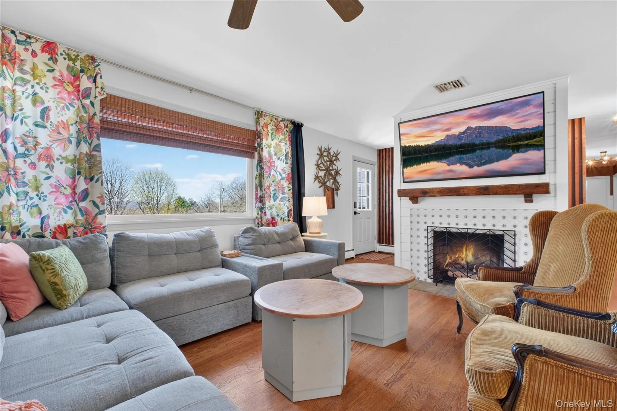 49 Clover Hill Drive, Poughkeepsie (town), NY, 4 Bedrooms Bedrooms, 8 Rooms Rooms,2 BathroomsBathrooms,Residential Lease,For Rent,Clover Hill,0,983229 49 Clover Hill Drive, Poughkeepsie (town), NY, 4 Bedrooms Bedrooms, 8 Rooms Rooms,2 BathroomsBathrooms,Residential Lease,For Rent,Clover Hill,0,983229