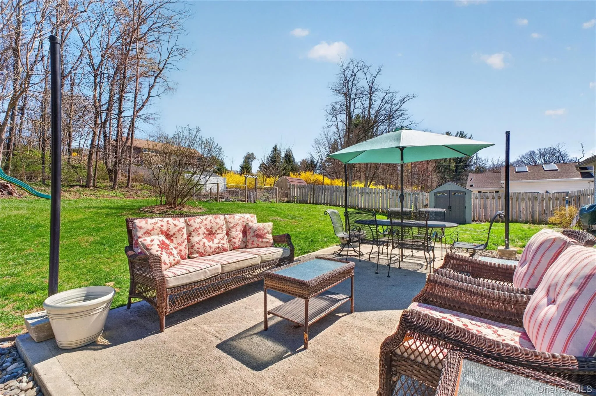 49 Clover Hill Drive, Poughkeepsie (town), NY, 4 Bedrooms Bedrooms, 8 Rooms Rooms,2 BathroomsBathrooms,Residential Lease,For Rent,Clover Hill,0,983229 49 Clover Hill Drive, Poughkeepsie (town), NY, 4 Bedrooms Bedrooms, 8 Rooms Rooms,2 BathroomsBathrooms,Residential Lease,For Rent,Clover Hill,0,983229