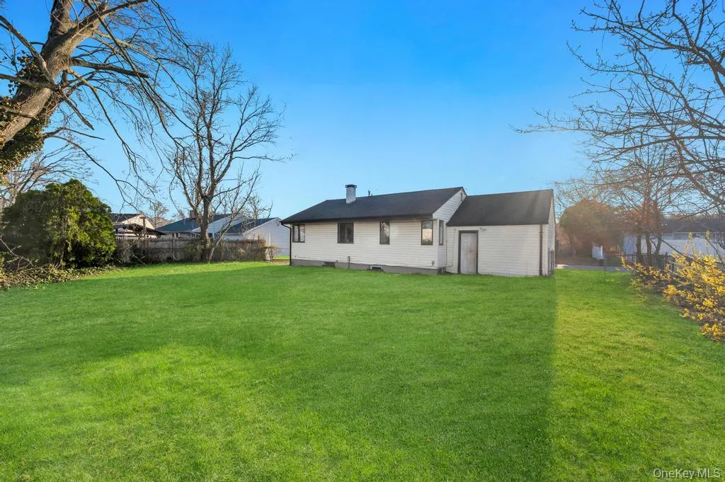 167 Westwood Drive, Islip, NY, 3 Bedrooms Bedrooms, 8 Rooms Rooms,2 BathroomsBathrooms,Residential,For Rent,Westwood,0,983239 167 Westwood Drive, Islip, NY, 3 Bedrooms Bedrooms, 8 Rooms Rooms,2 BathroomsBathrooms,Residential,For Rent,Westwood,0,983239