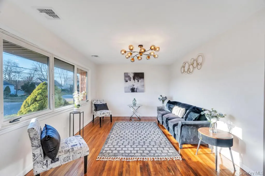 167 Westwood Drive, Islip, NY, 3 Bedrooms Bedrooms, 8 Rooms Rooms,2 BathroomsBathrooms,Residential,For Rent,Westwood,0,983239 167 Westwood Drive, Islip, NY, 3 Bedrooms Bedrooms, 8 Rooms Rooms,2 BathroomsBathrooms,Residential,For Rent,Westwood,0,983239
