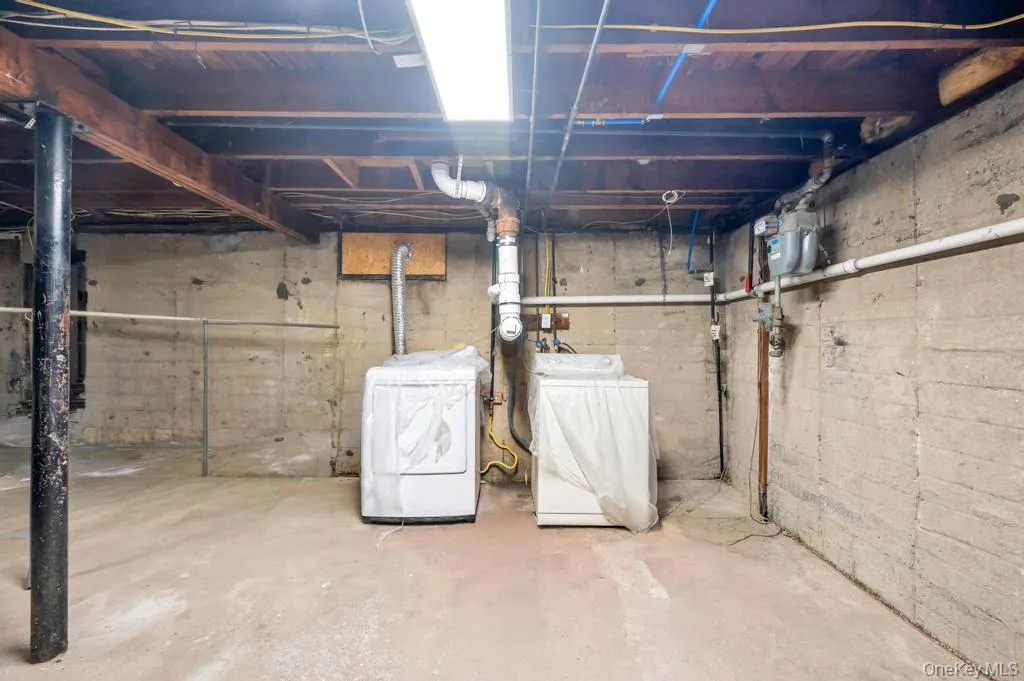 167 Westwood Drive, Islip, NY, 3 Bedrooms Bedrooms, 8 Rooms Rooms,2 BathroomsBathrooms,Residential,For Rent,Westwood,0,983239 167 Westwood Drive, Islip, NY, 3 Bedrooms Bedrooms, 8 Rooms Rooms,2 BathroomsBathrooms,Residential,For Rent,Westwood,0,983239