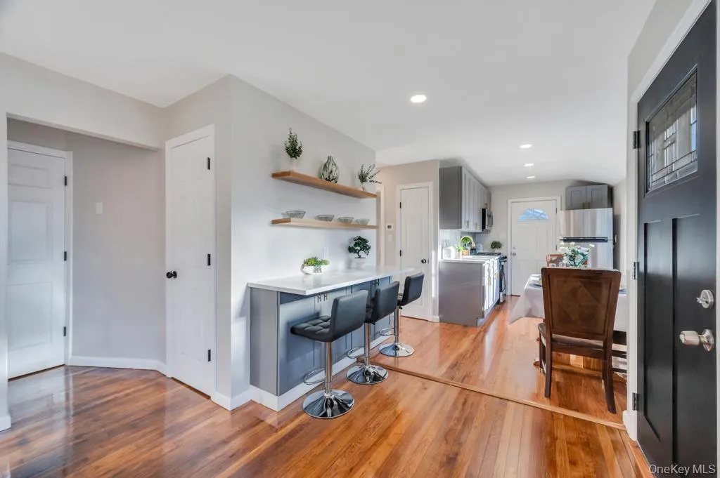 167 Westwood Drive, Islip, NY, 3 Bedrooms Bedrooms, 8 Rooms Rooms,2 BathroomsBathrooms,Residential,For Rent,Westwood,0,983239 167 Westwood Drive, Islip, NY, 3 Bedrooms Bedrooms, 8 Rooms Rooms,2 BathroomsBathrooms,Residential,For Rent,Westwood,0,983239