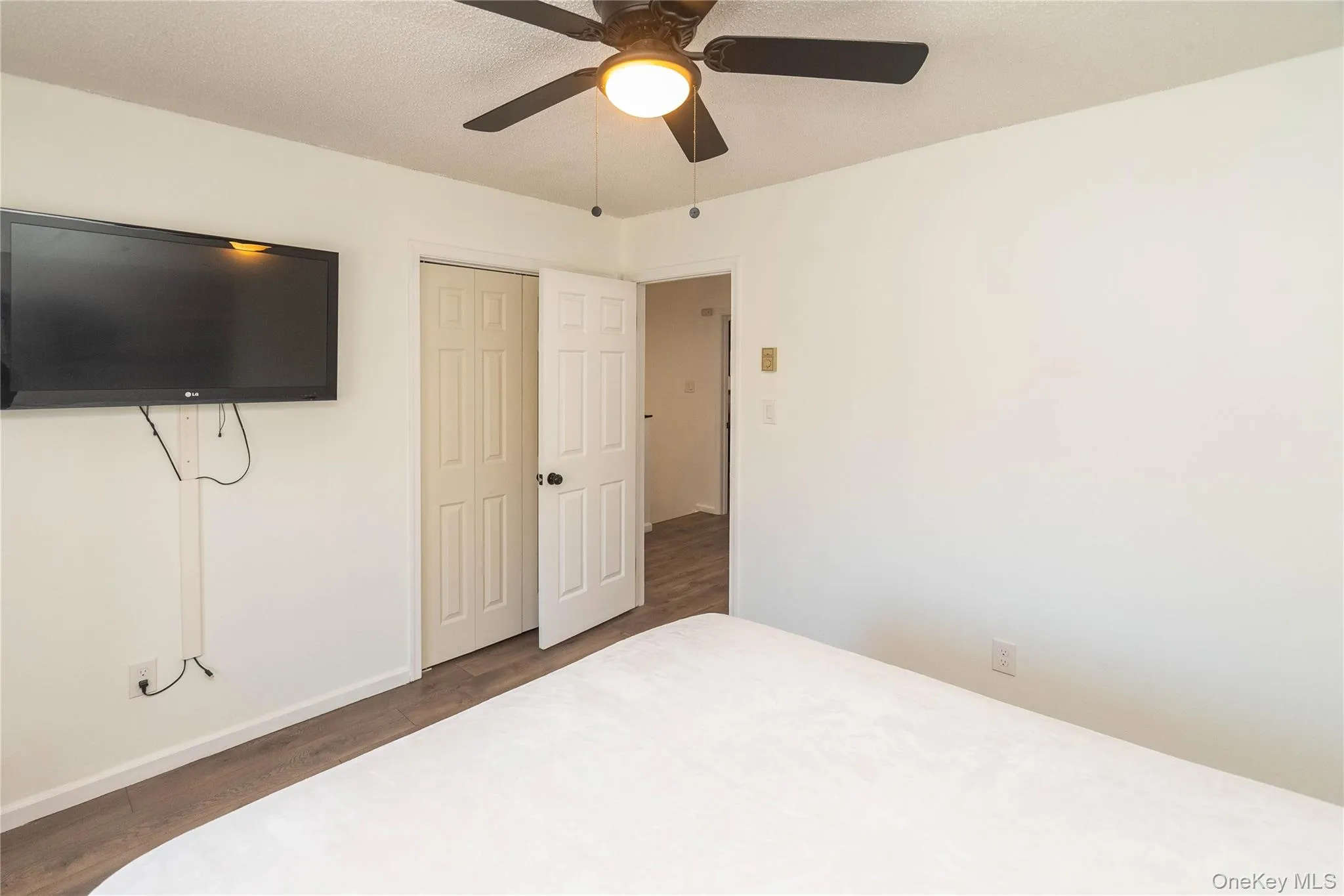 3 Edelweiss Drive, Fallsburg, NY, 4 Bedrooms Bedrooms, 7 Rooms Rooms,3 BathroomsBathrooms,Residential,For Rent,Edelweiss,0,983247 3 Edelweiss Drive, Fallsburg, NY, 4 Bedrooms Bedrooms, 7 Rooms Rooms,3 BathroomsBathrooms,Residential,For Rent,Edelweiss,0,983247