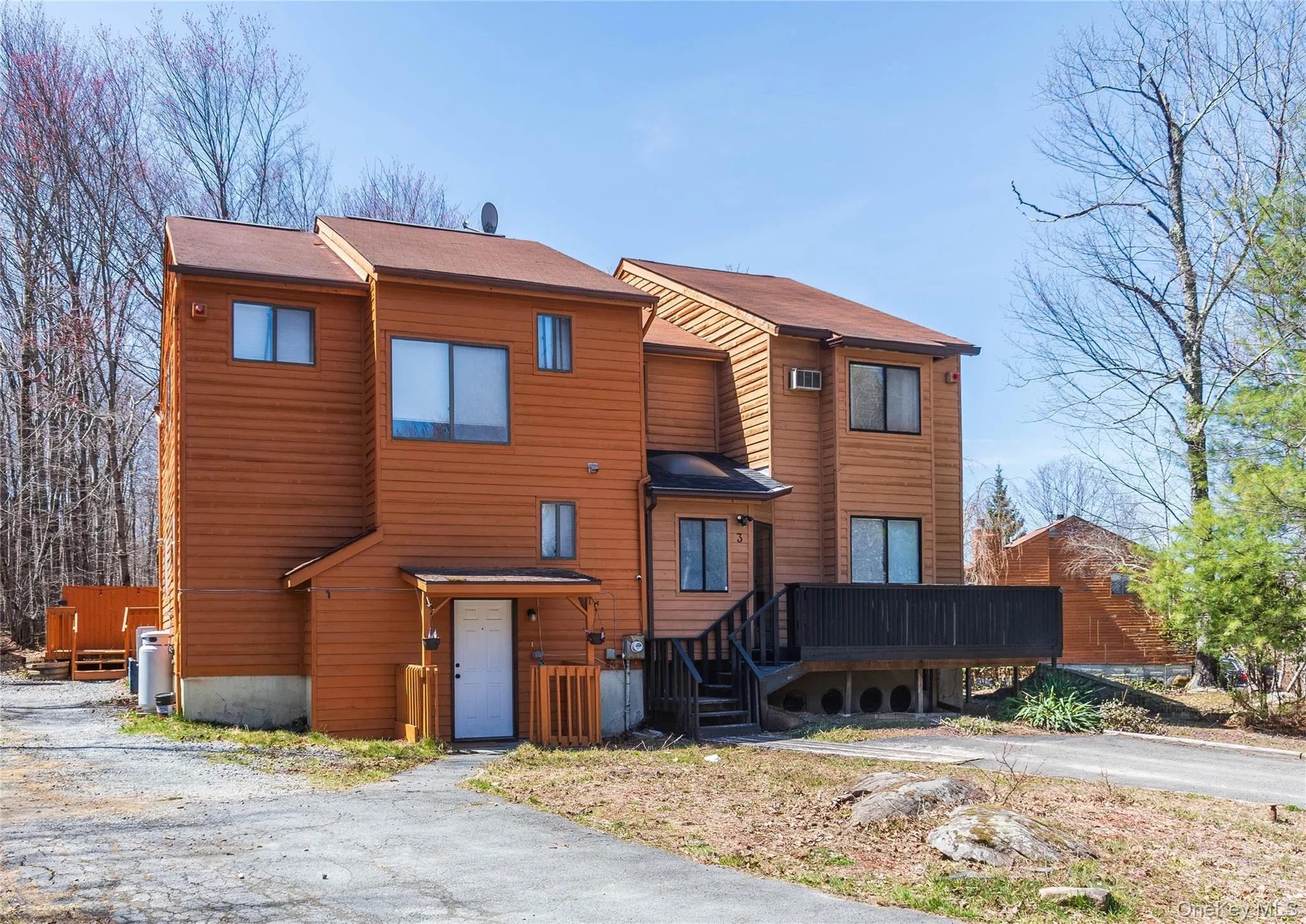 3 Edelweiss Drive, Fallsburg, NY, 4 Bedrooms Bedrooms, 7 Rooms Rooms,3 BathroomsBathrooms,Residential,For Rent,Edelweiss,0,983247 3 Edelweiss Drive, Fallsburg, NY, 4 Bedrooms Bedrooms, 7 Rooms Rooms,3 BathroomsBathrooms,Residential,For Rent,Edelweiss,0,983247