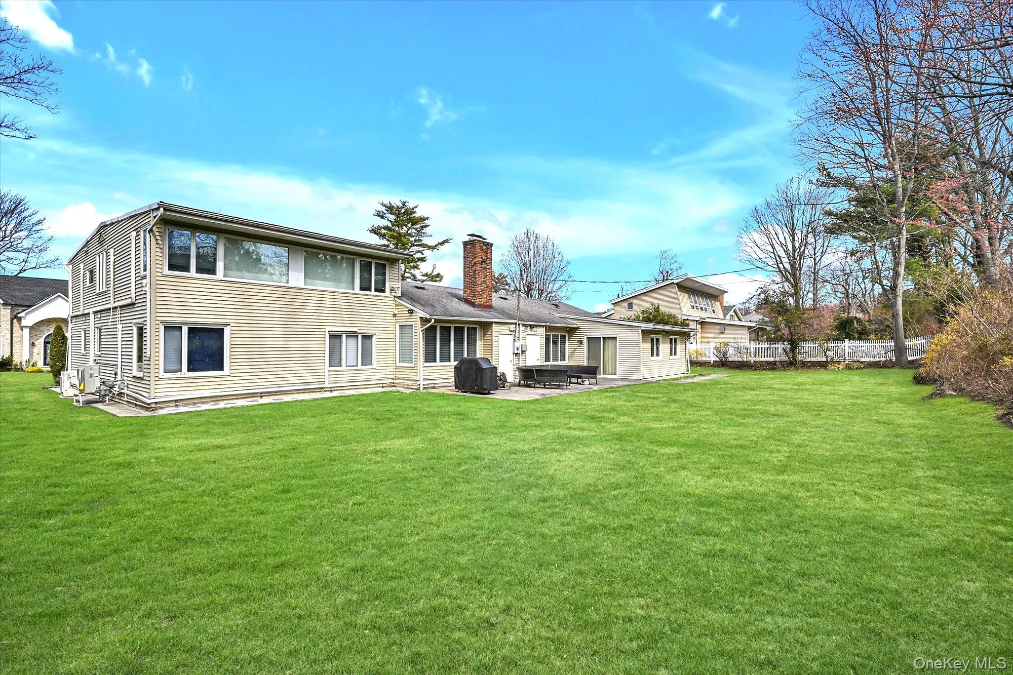 5 Fieldstone Lane, North Hempstead, NY, 5 Bedrooms Bedrooms, 9 Rooms Rooms,3 BathroomsBathrooms,Residential,For Rent,Fieldstone,0,983252 5 Fieldstone Lane, North Hempstead, NY, 5 Bedrooms Bedrooms, 9 Rooms Rooms,3 BathroomsBathrooms,Residential,For Rent,Fieldstone,0,983252