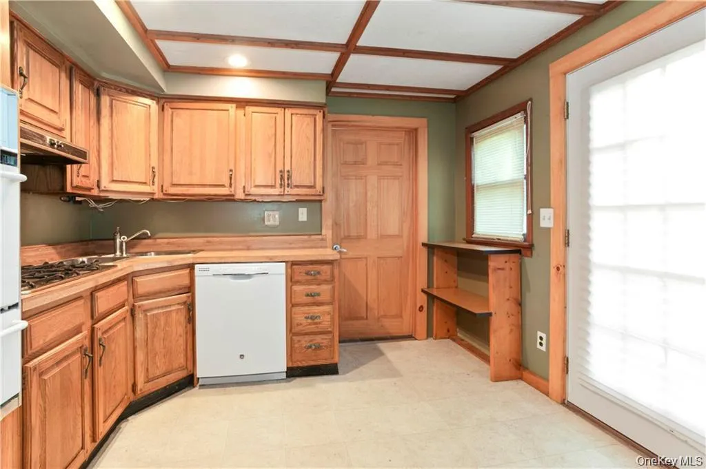 4 First Street, Deerpark, NY, 2 Bedrooms Bedrooms, 5 Rooms Rooms,1 BathroomBathrooms,Residential Lease,For Rent,First,0,983268 4 First Street, Deerpark, NY, 2 Bedrooms Bedrooms, 5 Rooms Rooms,1 BathroomBathrooms,Residential Lease,For Rent,First,0,983268