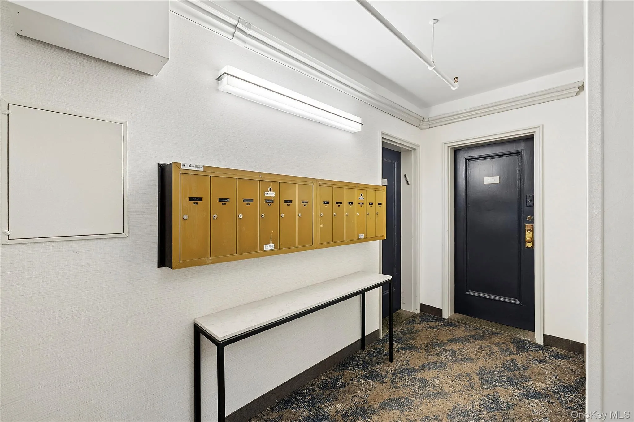 1 Edwards Street, North Hempstead, NY, 1 Bedroom Bedrooms, 4 Rooms Rooms,1 BathroomBathrooms,Residential Sale,For Rent,Edwards,0,983269 1 Edwards Street, North Hempstead, NY, 1 Bedroom Bedrooms, 4 Rooms Rooms,1 BathroomBathrooms,Residential Sale,For Rent,Edwards,0,983269