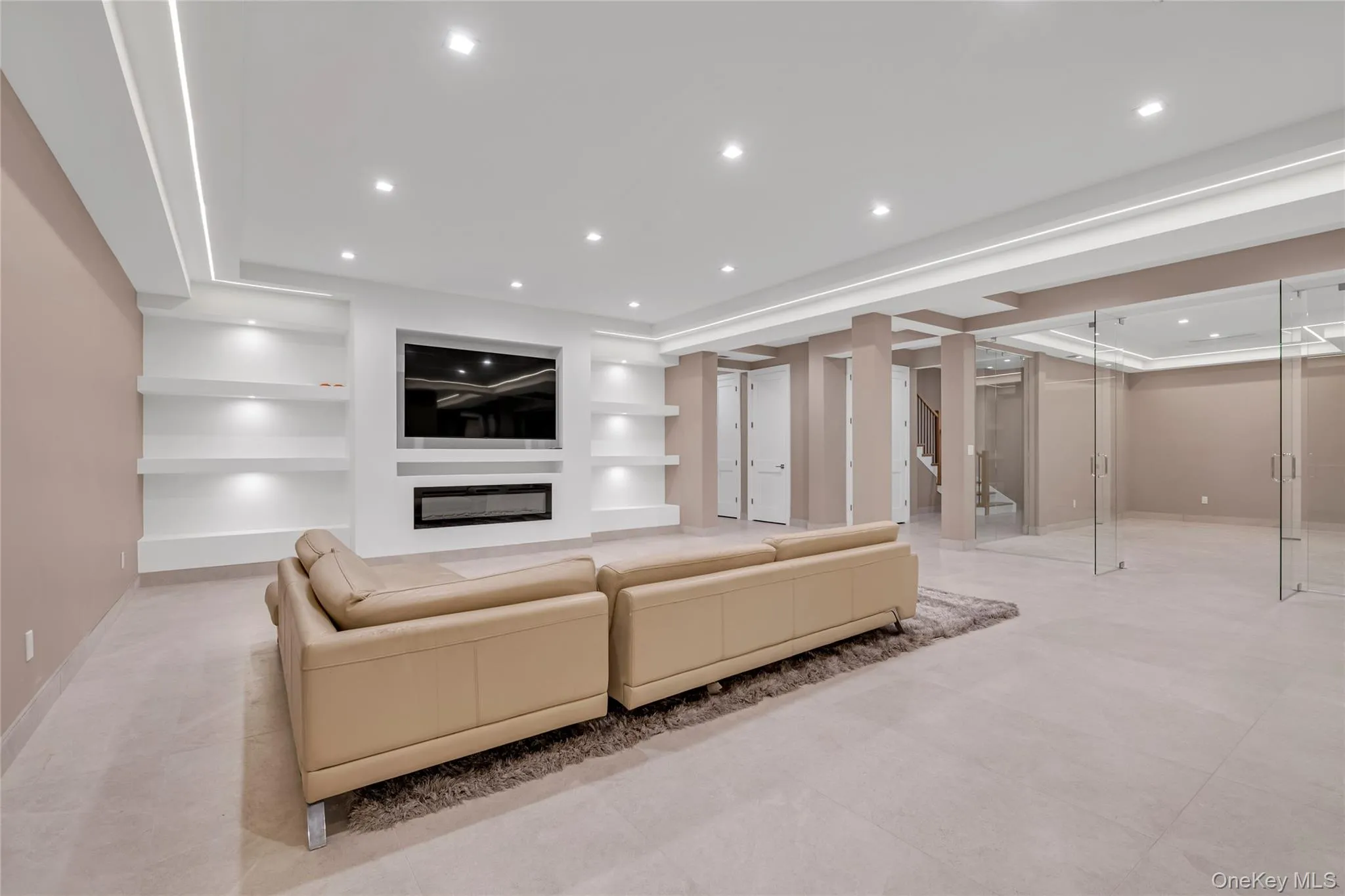 38 Cow Neck Road, North Hempstead, NY, 7 Bedrooms Bedrooms, 16 Rooms Rooms,7 BathroomsBathrooms,Residential,For Rent,Cow Neck,0,983316 38 Cow Neck Road, North Hempstead, NY, 7 Bedrooms Bedrooms, 16 Rooms Rooms,7 BathroomsBathrooms,Residential,For Rent,Cow Neck,0,983316