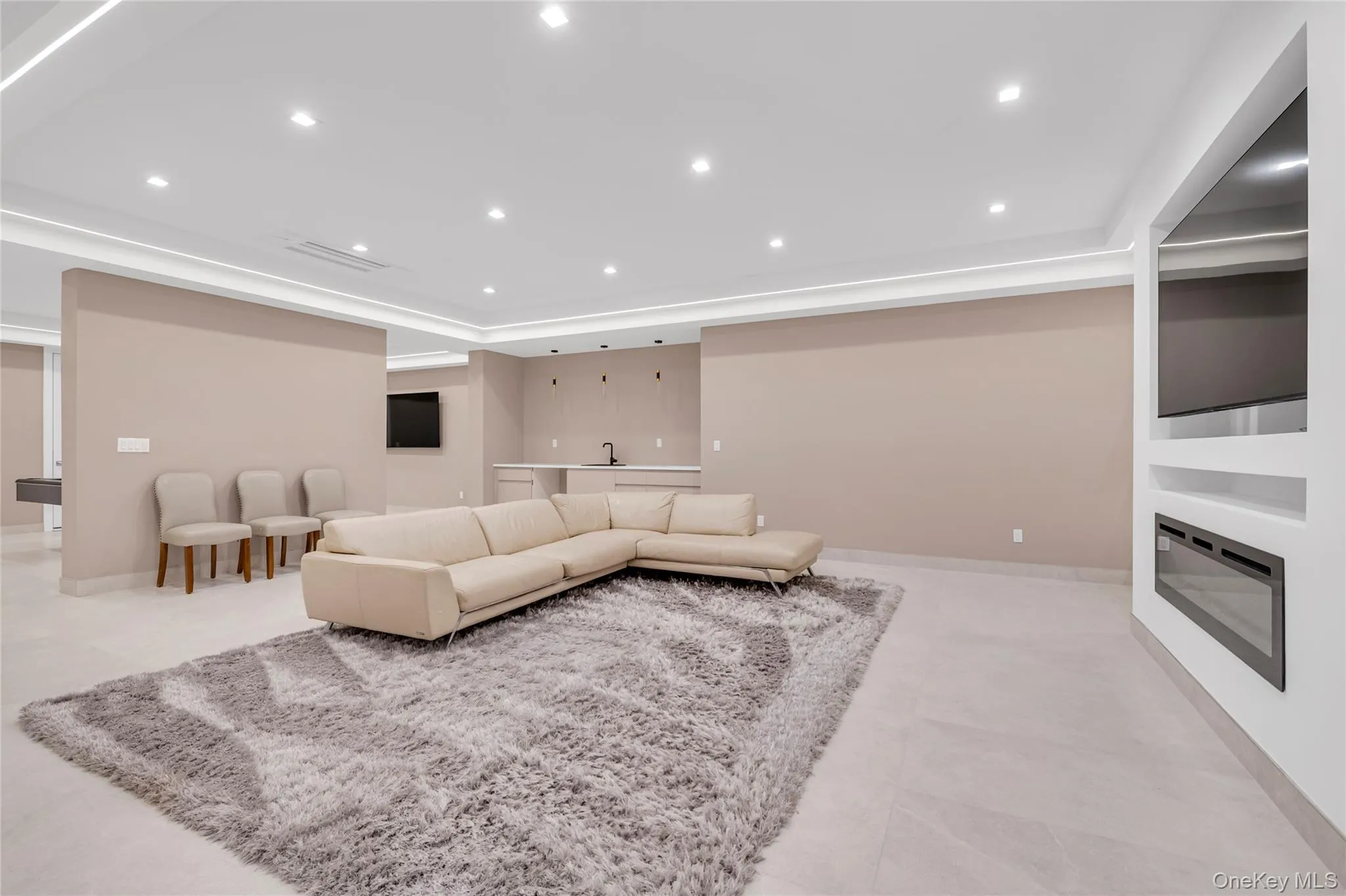 38 Cow Neck Road, North Hempstead, NY, 7 Bedrooms Bedrooms, 16 Rooms Rooms,7 BathroomsBathrooms,Residential,For Rent,Cow Neck,0,983316 38 Cow Neck Road, North Hempstead, NY, 7 Bedrooms Bedrooms, 16 Rooms Rooms,7 BathroomsBathrooms,Residential,For Rent,Cow Neck,0,983316