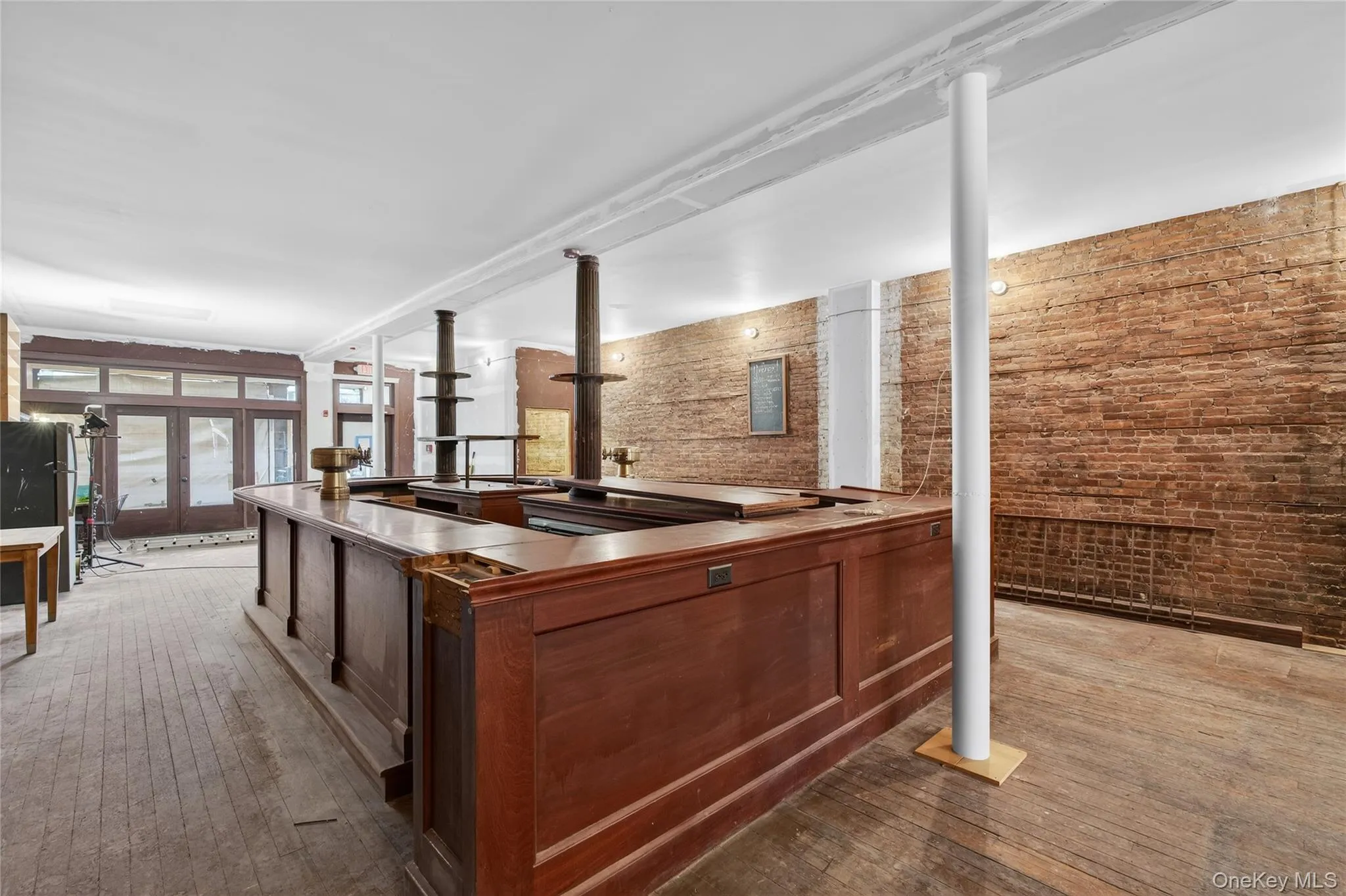 316 Wall Street, Kingston, NY, ,Commercial Lease,For Rent,Wall,0,983326 316 Wall Street, Kingston, NY, ,Commercial Lease,For Rent,Wall,0,983326