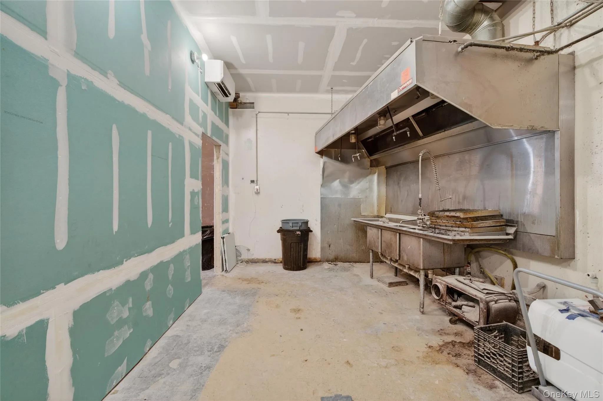 316 Wall Street, Kingston, NY, ,Commercial Lease,For Rent,Wall,0,983326 316 Wall Street, Kingston, NY, ,Commercial Lease,For Rent,Wall,0,983326