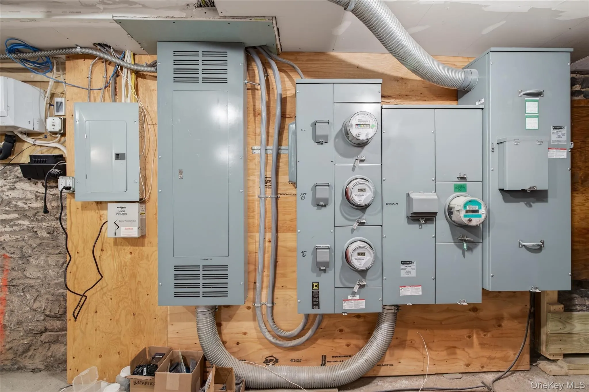 316 Wall Street, Kingston, NY, ,Commercial Lease,For Rent,Wall,0,983326 316 Wall Street, Kingston, NY, ,Commercial Lease,For Rent,Wall,0,983326