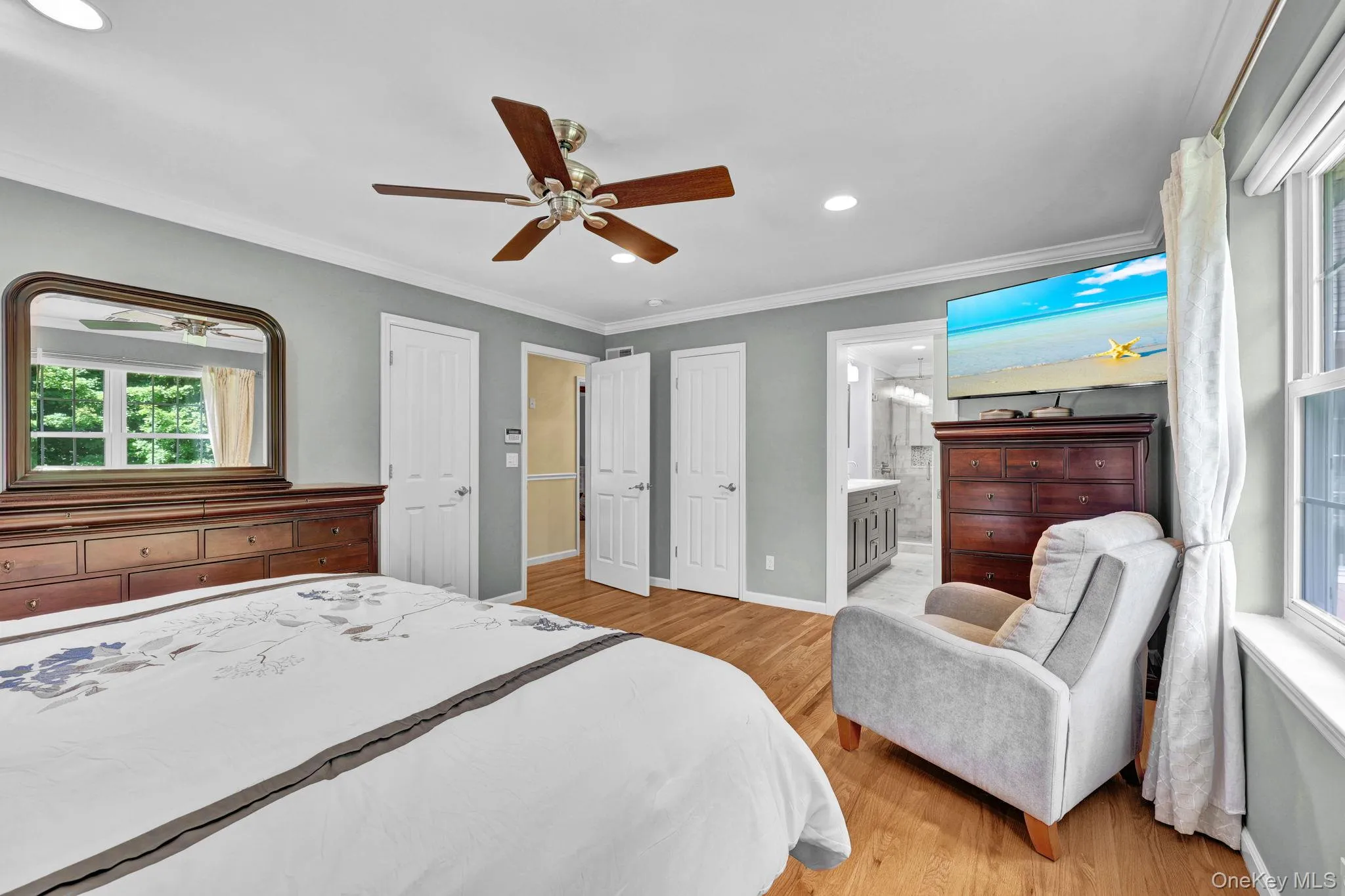 The master bedroom is en-suite and features large his and hers closets! The master bedroom is en-suite and features large his and hers closets!
