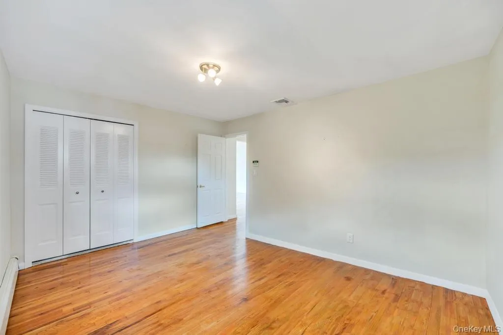 3685 Prairie Path, Oyster Bay, NY, 3 Bedrooms Bedrooms, 8 Rooms Rooms,2 BathroomsBathrooms,Residential Lease,For Rent,Prairie,0,983337 3685 Prairie Path, Oyster Bay, NY, 3 Bedrooms Bedrooms, 8 Rooms Rooms,2 BathroomsBathrooms,Residential Lease,For Rent,Prairie,0,983337