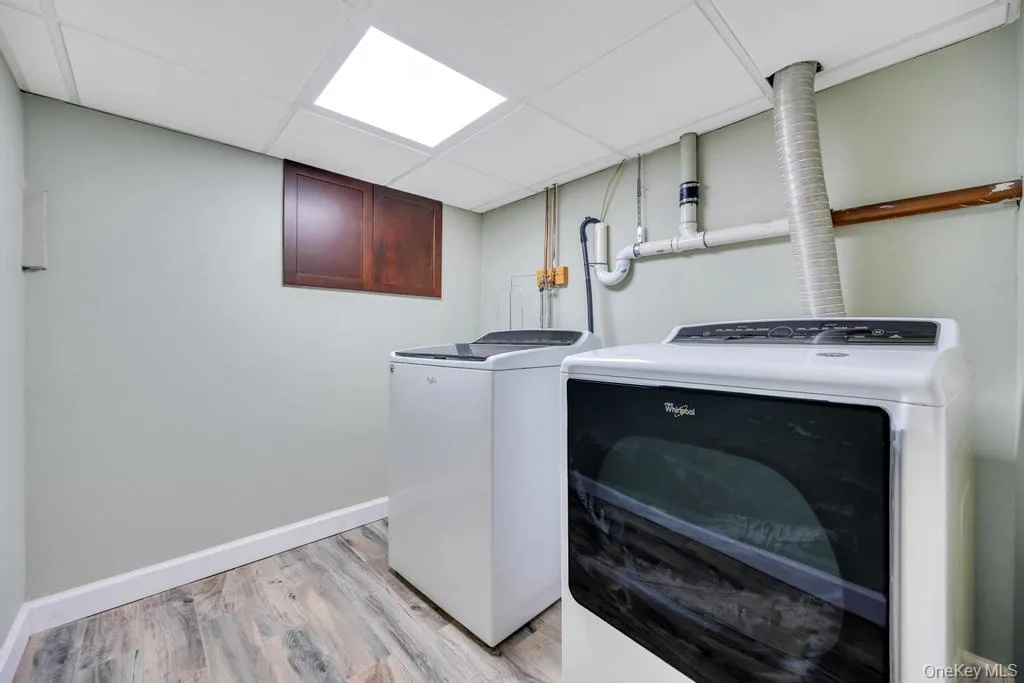 3685 Prairie Path, Oyster Bay, NY, 3 Bedrooms Bedrooms, 8 Rooms Rooms,2 BathroomsBathrooms,Residential Lease,For Rent,Prairie,0,983337 3685 Prairie Path, Oyster Bay, NY, 3 Bedrooms Bedrooms, 8 Rooms Rooms,2 BathroomsBathrooms,Residential Lease,For Rent,Prairie,0,983337