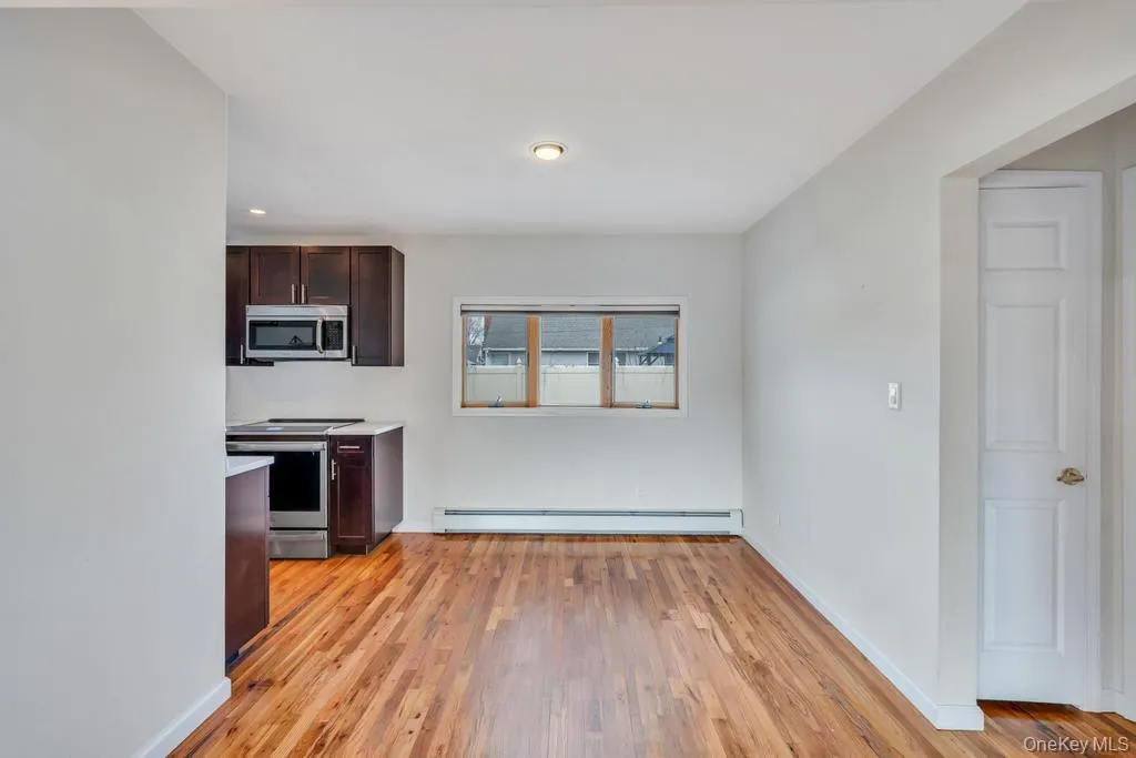 3685 Prairie Path, Oyster Bay, NY, 3 Bedrooms Bedrooms, 8 Rooms Rooms,2 BathroomsBathrooms,Residential Lease,For Rent,Prairie,0,983337 3685 Prairie Path, Oyster Bay, NY, 3 Bedrooms Bedrooms, 8 Rooms Rooms,2 BathroomsBathrooms,Residential Lease,For Rent,Prairie,0,983337