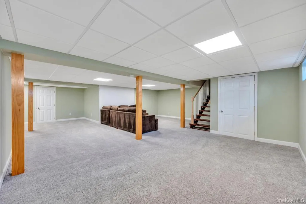 3685 Prairie Path, Oyster Bay, NY, 3 Bedrooms Bedrooms, 8 Rooms Rooms,2 BathroomsBathrooms,Residential Lease,For Rent,Prairie,0,983337 3685 Prairie Path, Oyster Bay, NY, 3 Bedrooms Bedrooms, 8 Rooms Rooms,2 BathroomsBathrooms,Residential Lease,For Rent,Prairie,0,983337