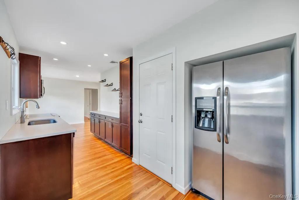 3685 Prairie Path, Oyster Bay, NY, 3 Bedrooms Bedrooms, 8 Rooms Rooms,2 BathroomsBathrooms,Residential Lease,For Rent,Prairie,0,983337 3685 Prairie Path, Oyster Bay, NY, 3 Bedrooms Bedrooms, 8 Rooms Rooms,2 BathroomsBathrooms,Residential Lease,For Rent,Prairie,0,983337