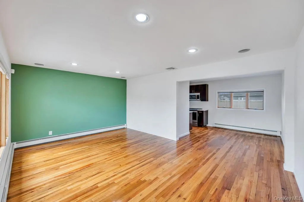 3685 Prairie Path, Oyster Bay, NY, 3 Bedrooms Bedrooms, 8 Rooms Rooms,2 BathroomsBathrooms,Residential Lease,For Rent,Prairie,0,983337 3685 Prairie Path, Oyster Bay, NY, 3 Bedrooms Bedrooms, 8 Rooms Rooms,2 BathroomsBathrooms,Residential Lease,For Rent,Prairie,0,983337