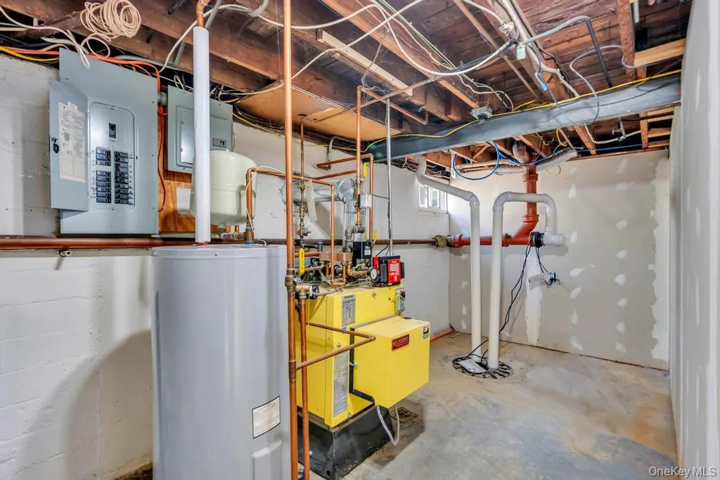 3685 Prairie Path, Oyster Bay, NY, 3 Bedrooms Bedrooms, 8 Rooms Rooms,2 BathroomsBathrooms,Residential Lease,For Rent,Prairie,0,983337 3685 Prairie Path, Oyster Bay, NY, 3 Bedrooms Bedrooms, 8 Rooms Rooms,2 BathroomsBathrooms,Residential Lease,For Rent,Prairie,0,983337