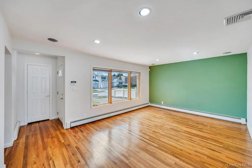 3685 Prairie Path, Oyster Bay, NY, 3 Bedrooms Bedrooms, 8 Rooms Rooms,2 BathroomsBathrooms,Residential Lease,For Rent,Prairie,0,983337 3685 Prairie Path, Oyster Bay, NY, 3 Bedrooms Bedrooms, 8 Rooms Rooms,2 BathroomsBathrooms,Residential Lease,For Rent,Prairie,0,983337