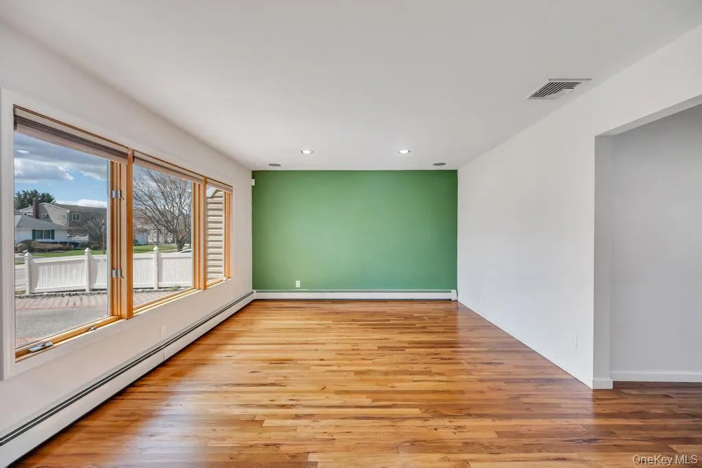 3685 Prairie Path, Oyster Bay, NY, 3 Bedrooms Bedrooms, 8 Rooms Rooms,2 BathroomsBathrooms,Residential Lease,For Rent,Prairie,0,983337 3685 Prairie Path, Oyster Bay, NY, 3 Bedrooms Bedrooms, 8 Rooms Rooms,2 BathroomsBathrooms,Residential Lease,For Rent,Prairie,0,983337