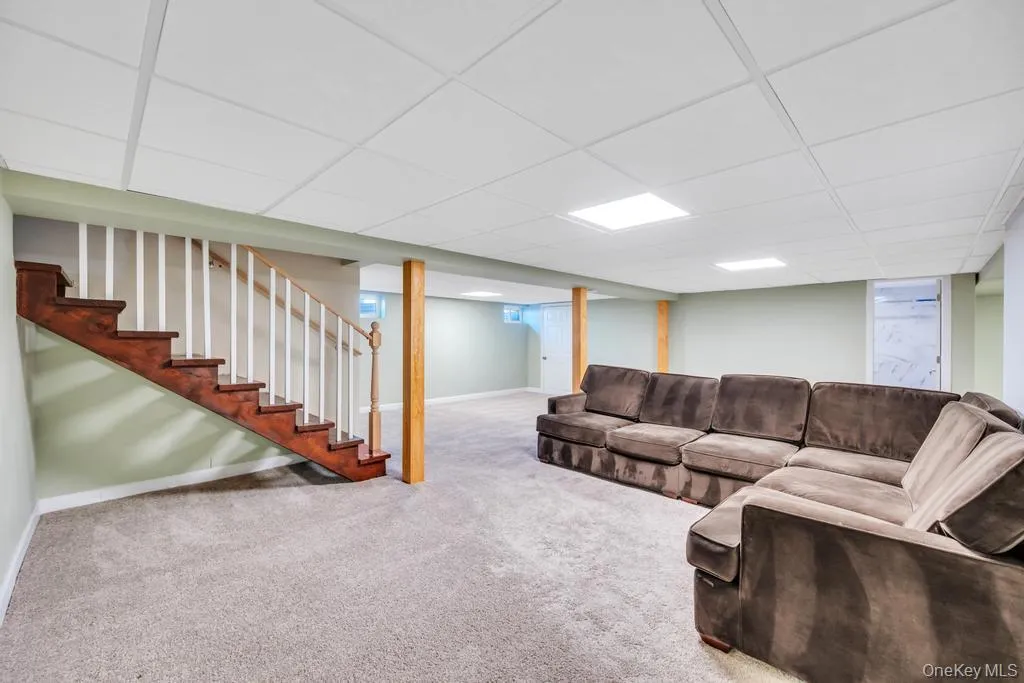 3685 Prairie Path, Oyster Bay, NY, 3 Bedrooms Bedrooms, 8 Rooms Rooms,2 BathroomsBathrooms,Residential Lease,For Rent,Prairie,0,983337 3685 Prairie Path, Oyster Bay, NY, 3 Bedrooms Bedrooms, 8 Rooms Rooms,2 BathroomsBathrooms,Residential Lease,For Rent,Prairie,0,983337