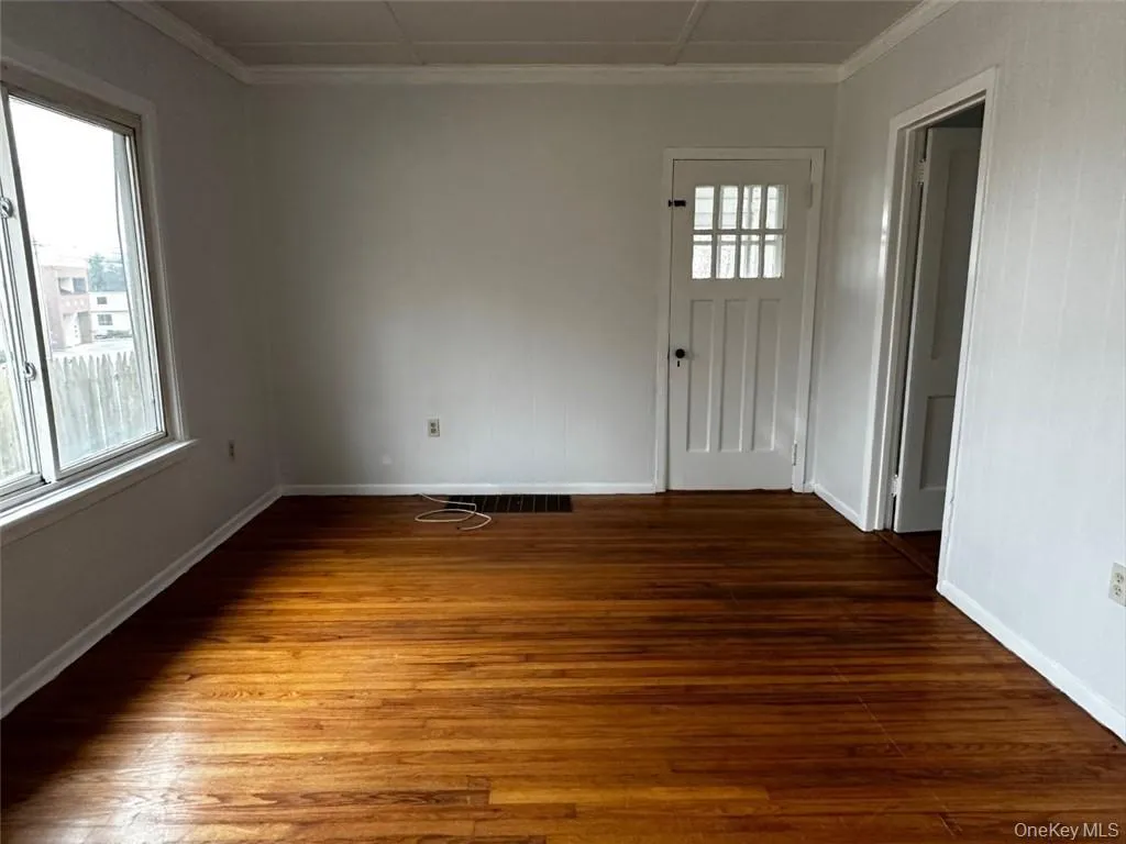 27 Howard Road, La Grange, NY, 2 Bedrooms Bedrooms, 4 Rooms Rooms,1 BathroomBathrooms,Residential Lease,For Rent,Howard,0,983342 27 Howard Road, La Grange, NY, 2 Bedrooms Bedrooms, 4 Rooms Rooms,1 BathroomBathrooms,Residential Lease,For Rent,Howard,0,983342